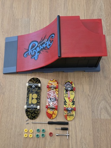 Fingerboard ramp skate - skate, park