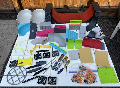 Tech deck bundle including - deck, hot